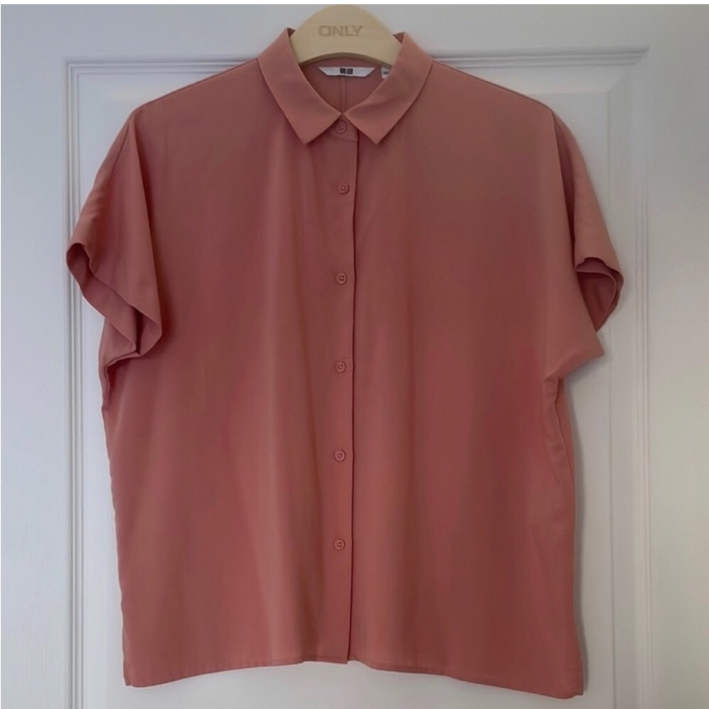 Uniqlo blush peachy pink button down blouse XS